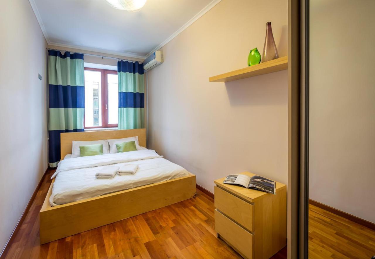 Apartment On Triokhsviatytelska Киев Экстерьер фото